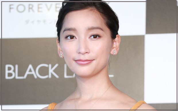 【画像まとめ】杏がパリコレ時代で着てた3つのブランドを紹介!|ゆるログ